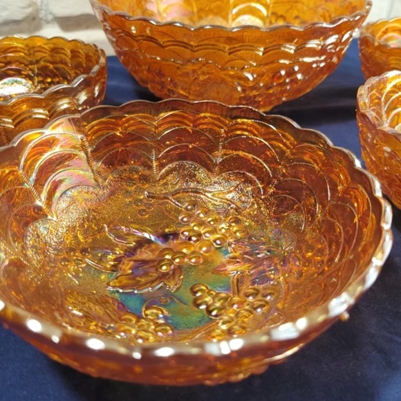 Vintage Marigold Carnival Glass Bowl Set - Picture 10 of 11
